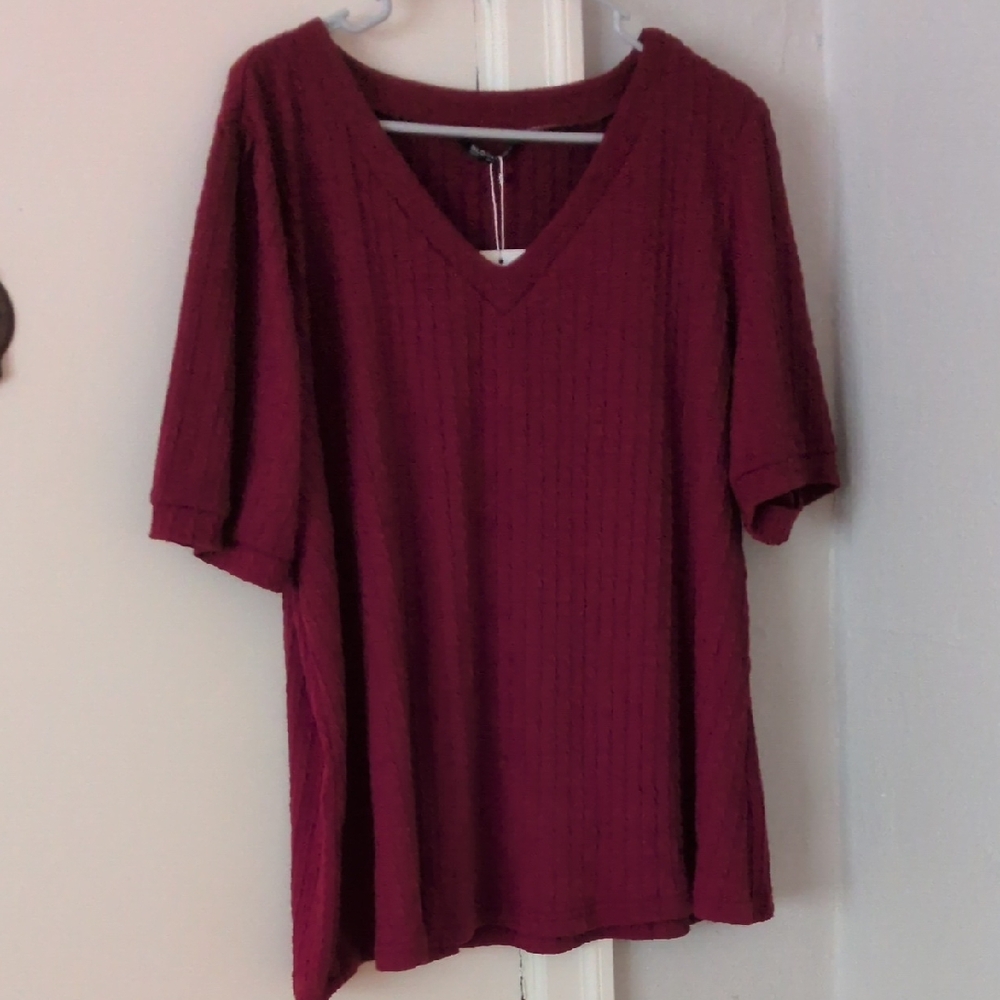 BloomChic Deep Red V-Neck‎ Short Sleeve Top